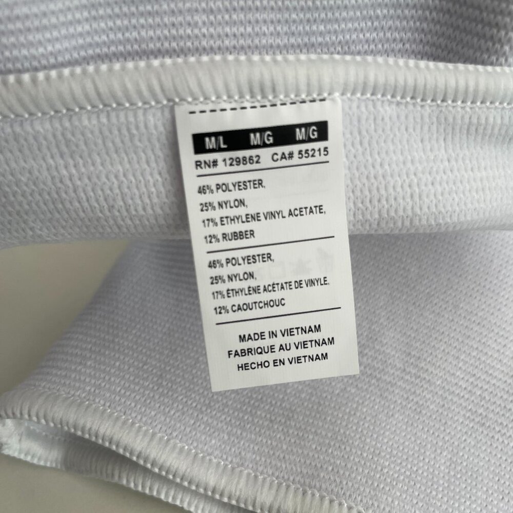 COPY - COPY - Nike Essentials Volleyball Knee Pads - M/L - Picture 2 of 2